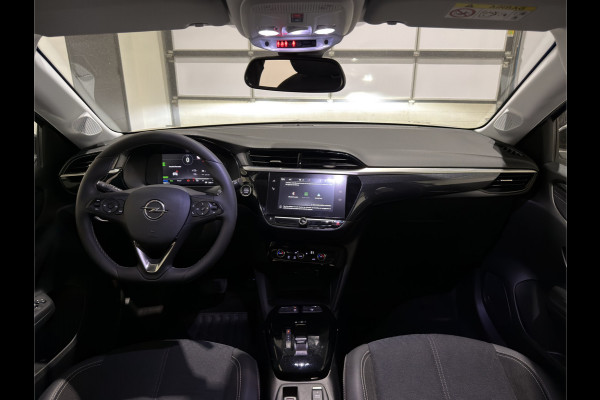Opel CORSA-E Elegance 50 kWh | Achteruitrijcamera | Wartmepomp | Hill Hold | Soh (batterijcheck) Waarde 98,6 %