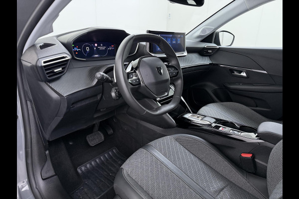 Peugeot 208 1.2 Hybrid 110 e-DCS6 Allure VAN: 23.900,- VOOR: 19.877,- UW WKVOORDEEL: 4.023,- | FABRIEKSGARANTIE t/m 03-2027 | TOPSTAAT! | KEYLESS ENTRY | APPLE CARPLAY-ANDROID AUTO| PARKEERSENSOREN VOOR EN ACHTER |