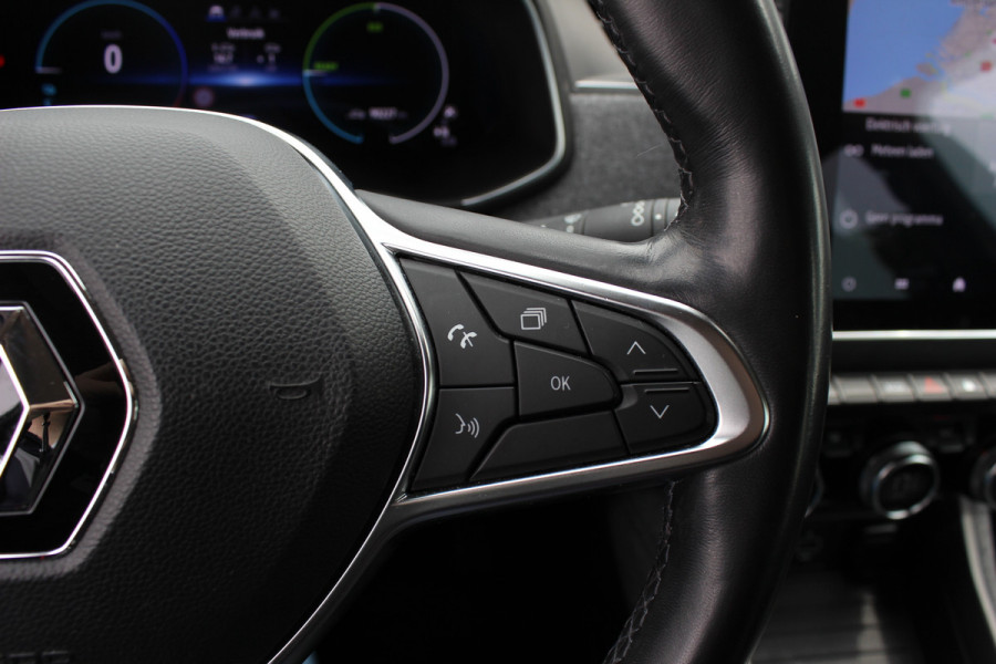 Renault ZOE R135 Intens 52 kWh / SoH 89,5% / Snelladen / Camera / CarPlay / Warmtepomp / Keyless / 16'' / Half leder / Dodehoek / Stuur+Stoelverwarming / DAB / Cruise Control