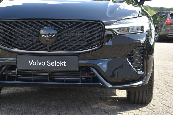 Volvo XC60 T6 350PK AWD Ultra Black Edition | BLIS | HUD | Panodak | Stoelverwarm Voor/Achter | Adapt. Cruise | H&K |