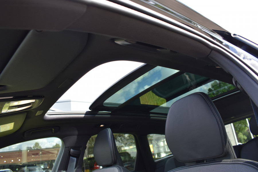 Volvo XC60 T6 350PK AWD Ultra Black Edition | BLIS | HUD | Panodak | Stoelverwarm Voor/Achter | Adapt. Cruise | H&K |