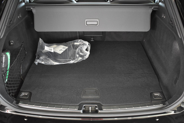 Volvo XC60 T6 350PK AWD Ultra Black Edition | BLIS | HUD | Panodak | Stoelverwarm Voor/Achter | Adapt. Cruise | H&K |