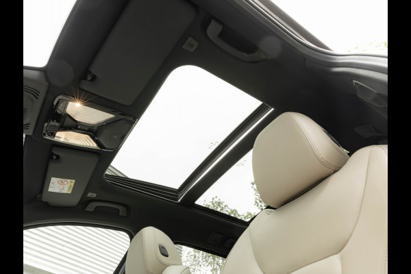 BMW 3 Serie Touring 330e xDrive M-Sport - Long Range - Pano - Driving Ass Prof - Trekhaak - Head-up