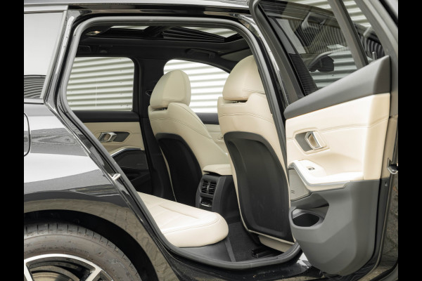 BMW 3 Serie Touring 330e xDrive M-Sport - Long Range - Pano - Driving Ass Prof - Trekhaak - Head-up