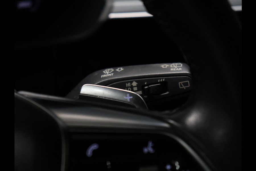 Audi e-tron e-tron 55 quattro advanced 95 kWh Sport [ADAPTIVE CRUISE, TREKHAAK AFNEEMBAAR, APPLE CARPLAY, ANDROID, MEMORY SEATS, CAMERA, VOL LEDER, STOELVERWARMING, CLIMATE, NIEUWSTAAT]
