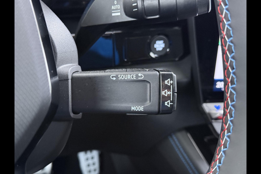 Renault Espace E-Tech full hybrid 200 esprit Alpine 7pl VAN: 41.900,- VOOR: 36.877,- UW WKVOORDEEL: 5.023,- | 7 PERSOONS | 20 INCH | ADAPTIEVE CRUISE CONTROL | FABRIEKSGARANTIE T/M 07-2027 | STOEL- & STUURVERWARMING | BTW VERREKENBAAR