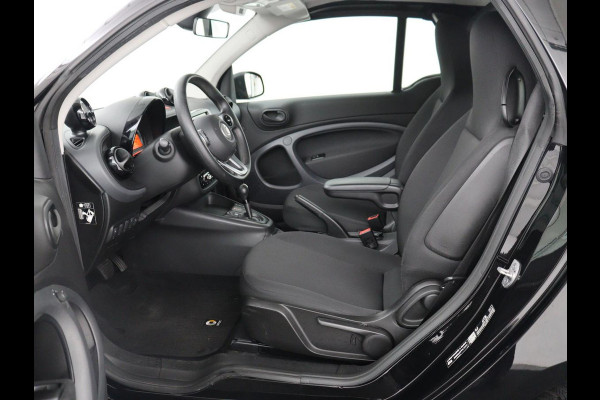 Smart Fortwo EQ Comfort 18 kWh | SOH 92,2% | Carplay | Cruise control | Climate control | Elektrisch vouwdak | Parkeerhulp | Bluetooth | Cabriolet