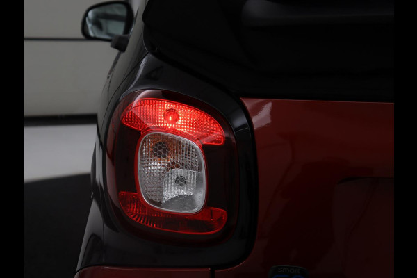 Smart Fortwo EQ Comfort 18 kWh | SOH 92,2% | Carplay | Cruise control | Climate control | Elektrisch vouwdak | Parkeerhulp | Bluetooth | Cabriolet