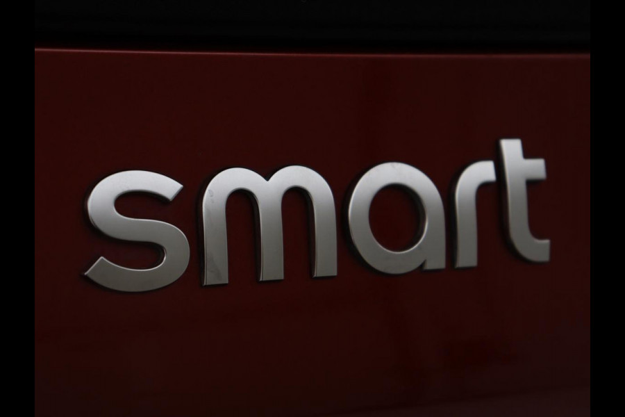 Smart Fortwo EQ Comfort 18 kWh | SOH 92,2% | Carplay | Cruise control | Climate control | Elektrisch vouwdak | Parkeerhulp | Bluetooth | Cabriolet