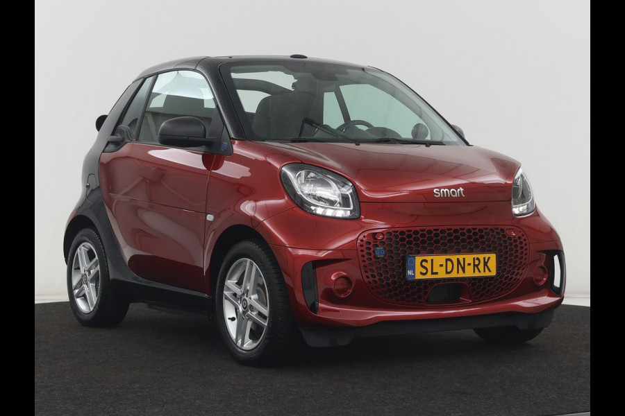 Smart Fortwo EQ Comfort 18 kWh | SOH 92,2% | Carplay | Cruise control | Climate control | Elektrisch vouwdak | Parkeerhulp | Bluetooth | Cabriolet