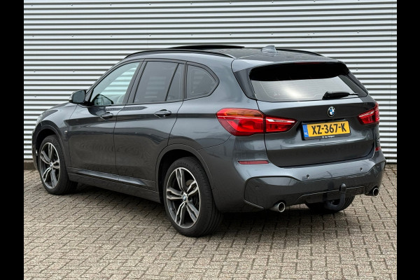BMW X1 SDrive20i High Executive Edition / Panorama / M PAKKET / HeadUp / LEER / VOLLE AUTO