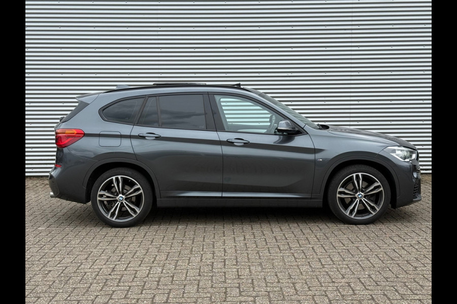 BMW X1 SDrive20i High Executive Edition / Panorama / M PAKKET / HeadUp / LEER / VOLLE AUTO