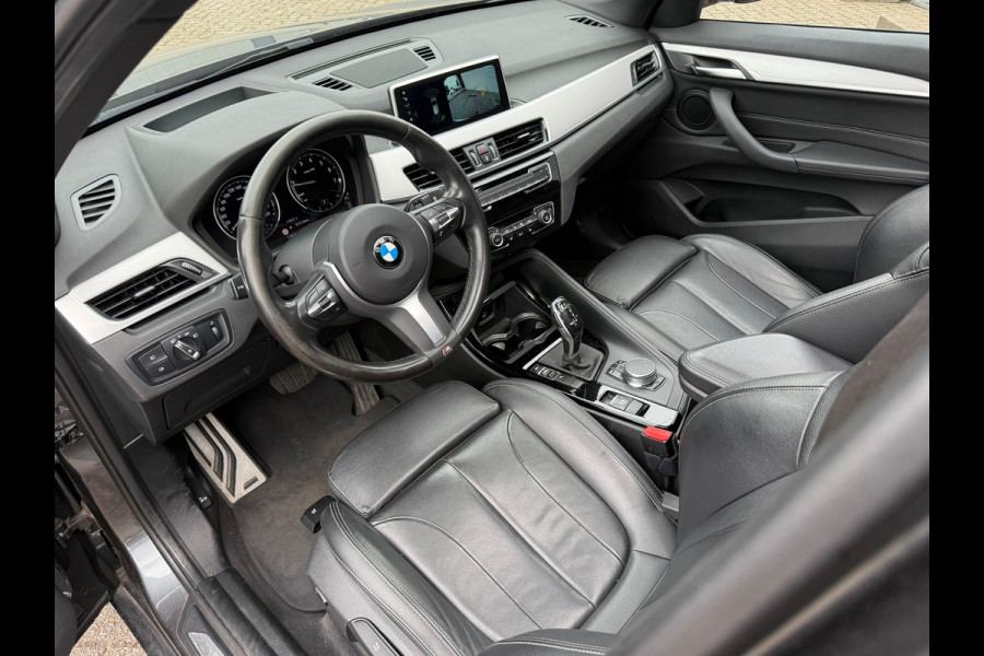 BMW X1 SDrive20i High Executive Edition / Panorama / M PAKKET / HeadUp / LEER / VOLLE AUTO