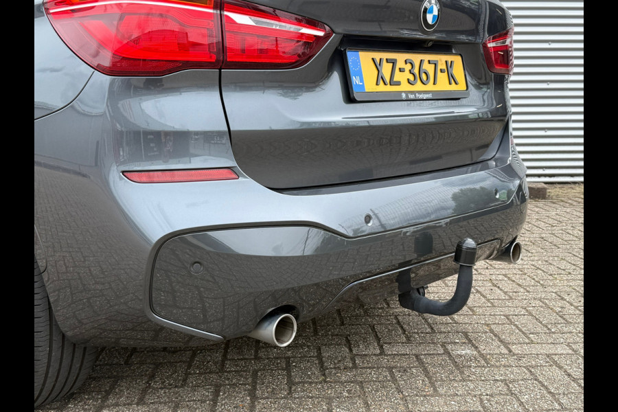 BMW X1 SDrive20i High Executive Edition / Panorama / M PAKKET / HeadUp / LEER / VOLLE AUTO
