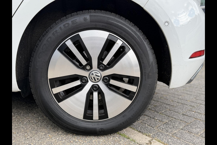 Volkswagen e-Golf E-DITION SOH 100% | DIGIT. DASHB. | STOEL, VOORRUIT VERW. | ONDERHOUD HIST. | CAMERA