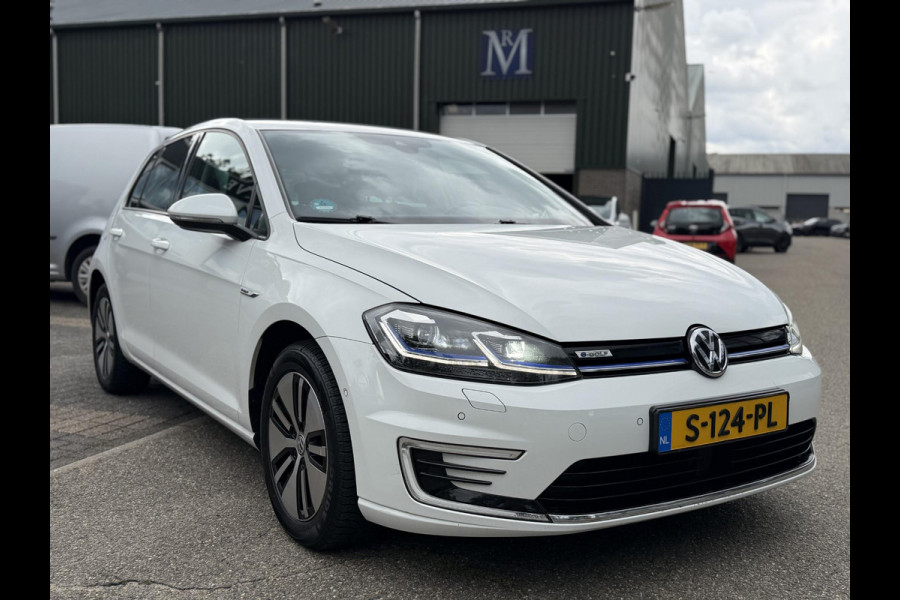 Volkswagen e-Golf E-DITION SOH 100% | DIGIT. DASHB. | STOEL, VOORRUIT VERW. | ONDERHOUD HIST. | CAMERA