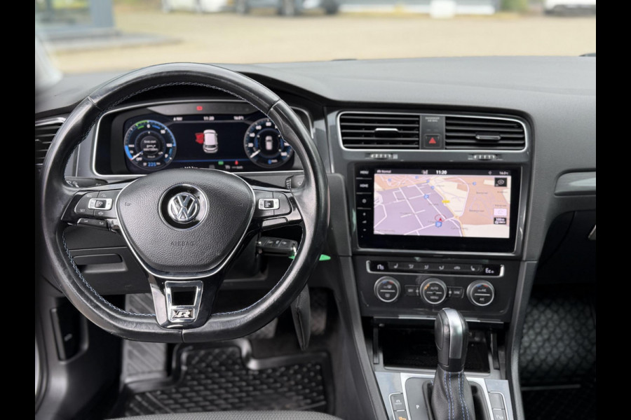 Volkswagen e-Golf E-DITION SOH 100% | DIGIT. DASHB. | STOEL, VOORRUIT VERW. | ONDERHOUD HIST. | CAMERA