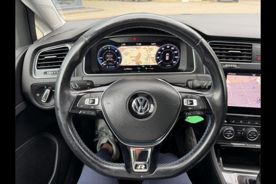 Volkswagen e-Golf E-DITION SOH 100% | DIGIT. DASHB. | STOEL, VOORRUIT VERW. | ONDERHOUD HIST. | CAMERA