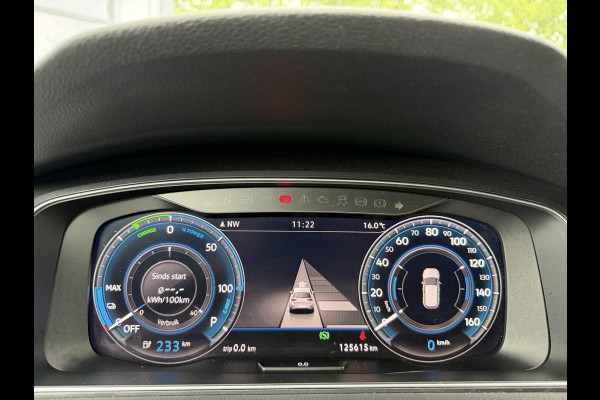 Volkswagen e-Golf E-DITION SOH 100% | DIGIT. DASHB. | STOEL, VOORRUIT VERW. | ONDERHOUD HIST. | CAMERA
