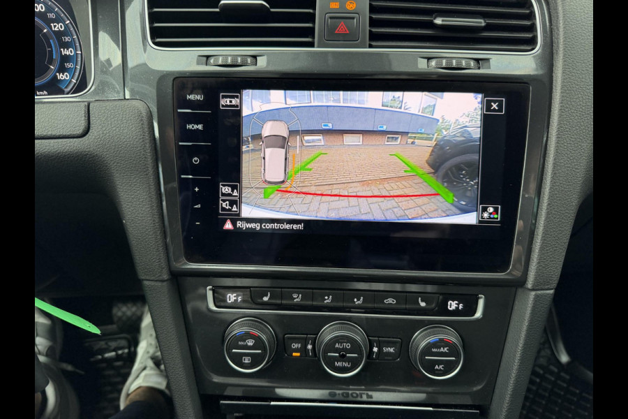 Volkswagen e-Golf E-DITION SOH 100% | DIGIT. DASHB. | STOEL, VOORRUIT VERW. | ONDERHOUD HIST. | CAMERA