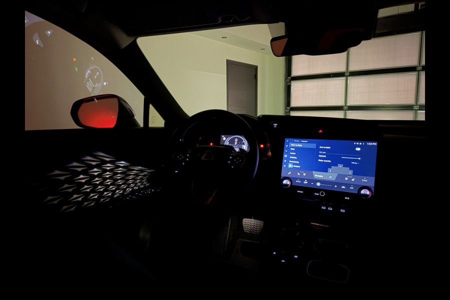 Lexus RZ 450e Executive Line 71 kWh | Leder interieur | LMV 20" | Keyless | Soh (batterijcheck) Waarde 97,9 %
