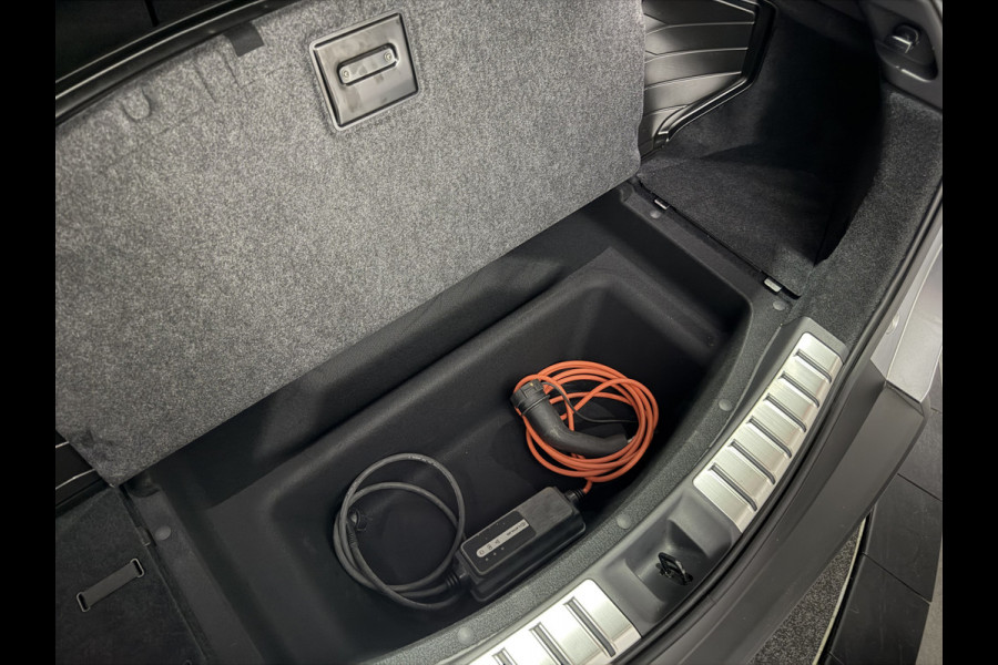 Lexus RZ 450e Executive Line 71 kWh | Leder interieur | LMV 20" | Keyless | Soh (batterijcheck) Waarde 97,9 %