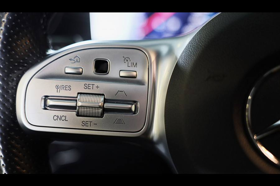 Mercedes-Benz E-Klasse Coupé 200 AMG Line / Aut / Leder / Burmester / Memory / Elek Stoelen / Dig Cockpit / Open Pano / 21 Inch