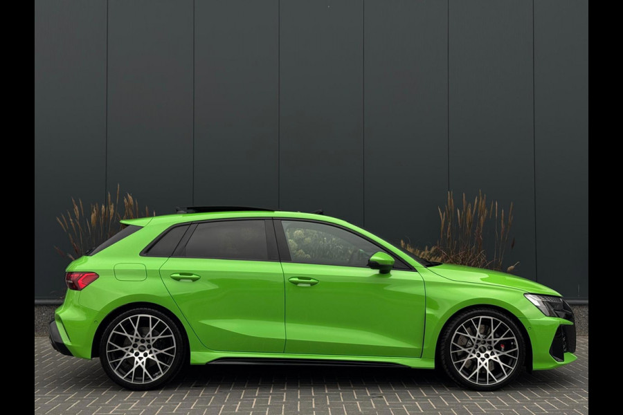 Audi A3 Sportback 2.5 TFSI RS 3 quattro | Pano | HUD | Hulk Edition | Matrix