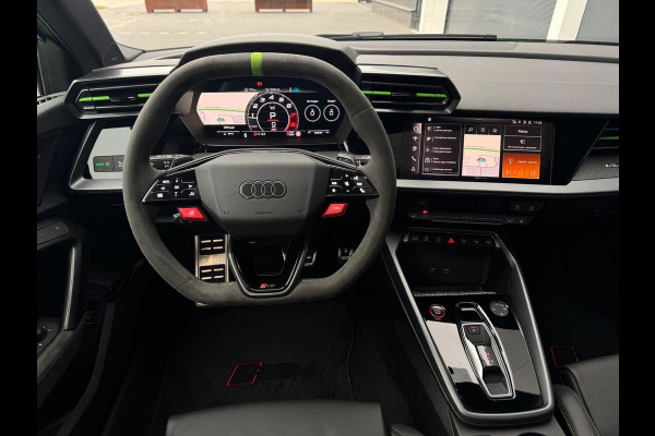 Audi A3 Sportback 2.5 TFSI RS 3 quattro | Pano | HUD | Hulk Edition | Matrix