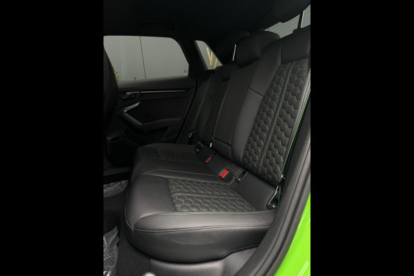 Audi A3 Sportback 2.5 TFSI RS 3 quattro | Pano | HUD | Hulk Edition | Matrix