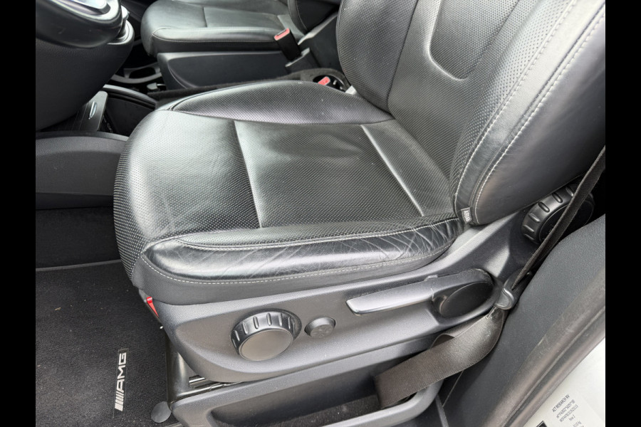 Mercedes-Benz V-Klasse 250d Lang L2H1 DC 5 persoons Edition / vaste prijs rijklaar € 36.950 ex btw / lease vanaf € 603 / leer / burmester / AMG / dubbele schuifdeur electrisch / trekhaak