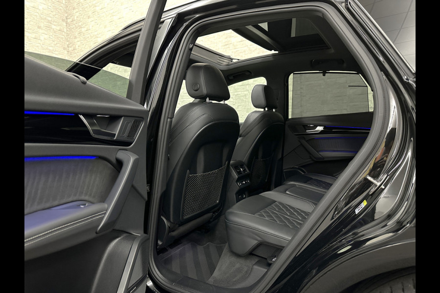 Audi Q5 Sportback 300pk TFSI e S-Line Competition | #RS-Leder | Luchtvering | 360 Camera | Panorama | B&O | ACC | SQ5 Diffuser | Sfeerverlichting | Trekhaak | Stoelverwarming V+A | LED-Matrix | Keyless-Entry | Memory | Zonwering | Standkachel | Stuurverwarming | 21 inch | Black-Optic | Carplay |