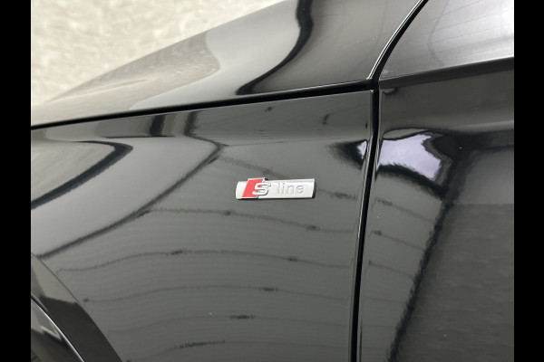 Audi Q5 Sportback 300pk TFSI e S-Line Competition | #RS-Leder | Luchtvering | 360 Camera | Panorama | B&O | ACC | SQ5 Diffuser | Sfeerverlichting | Trekhaak | Stoelverwarming V+A | LED-Matrix | Keyless-Entry | Memory | Zonwering | Standkachel | Stuurverwarming | 21 inch | Black-Optic | Carplay |