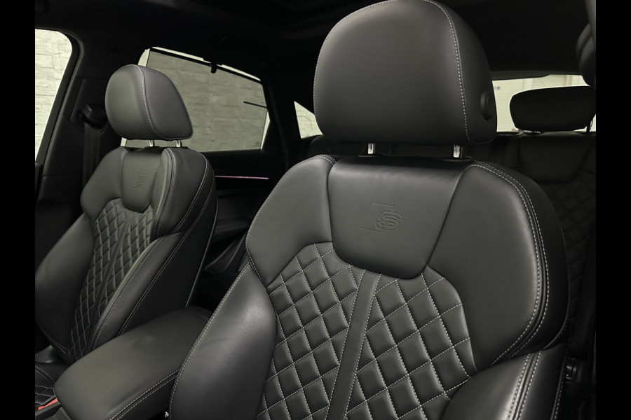 Audi Q5 Sportback 300pk TFSI e S-Line Competition | #RS-Leder | Luchtvering | 360 Camera | Panorama | B&O | ACC | SQ5 Diffuser | Sfeerverlichting | Trekhaak | Stoelverwarming V+A | LED-Matrix | Keyless-Entry | Memory | Zonwering | Standkachel | Stuurverwarming | 21 inch | Black-Optic | Carplay |