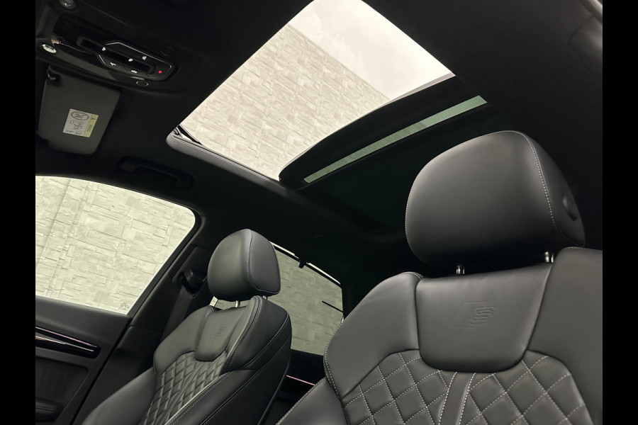 Audi Q5 Sportback 300pk TFSI e S-Line Competition | #RS-Leder | Luchtvering | 360 Camera | Panorama | B&O | ACC | SQ5 Diffuser | Sfeerverlichting | Trekhaak | Stoelverwarming V+A | LED-Matrix | Keyless-Entry | Memory | Zonwering | Standkachel | Stuurverwarming | 21 inch | Black-Optic | Carplay |