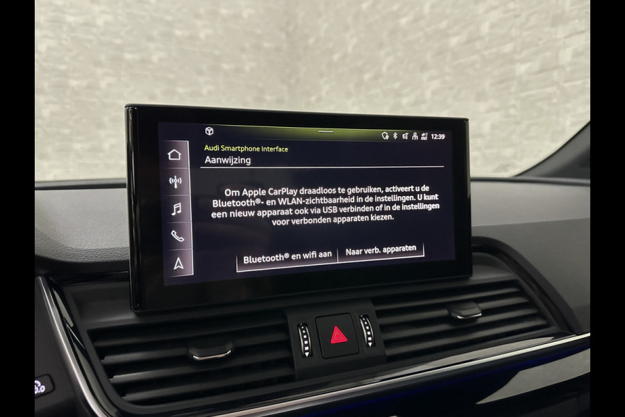 Audi Q5 Sportback 300pk TFSI e S-Line Competition | #RS-Leder | Luchtvering | 360 Camera | Panorama | B&O | ACC | SQ5 Diffuser | Sfeerverlichting | Trekhaak | Stoelverwarming V+A | LED-Matrix | Keyless-Entry | Memory | Zonwering | Standkachel | Stuurverwarming | 21 inch | Black-Optic | Carplay |