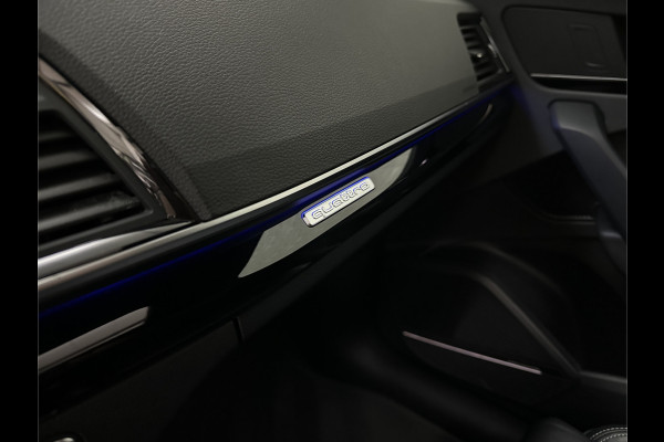 Audi Q5 Sportback 300pk TFSI e S-Line Competition | #RS-Leder | Luchtvering | 360 Camera | Panorama | B&O | ACC | SQ5 Diffuser | Sfeerverlichting | Trekhaak | Stoelverwarming V+A | LED-Matrix | Keyless-Entry | Memory | Zonwering | Standkachel | Stuurverwarming | 21 inch | Black-Optic | Carplay |