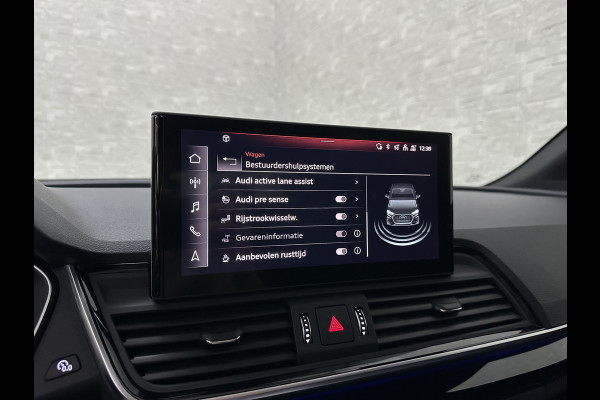 Audi Q5 Sportback 300pk TFSI e S-Line Competition | #RS-Leder | Luchtvering | 360 Camera | Panorama | B&O | ACC | SQ5 Diffuser | Sfeerverlichting | Trekhaak | Stoelverwarming V+A | LED-Matrix | Keyless-Entry | Memory | Zonwering | Standkachel | Stuurverwarming | 21 inch | Black-Optic | Carplay |