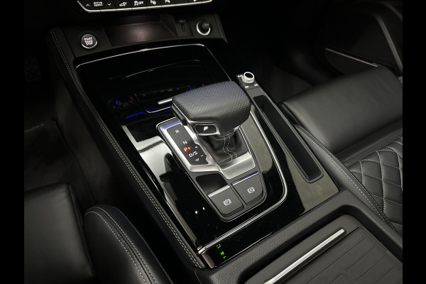 Audi Q5 Sportback 300pk TFSI e S-Line Competition | #RS-Leder | Luchtvering | 360 Camera | Panorama | B&O | ACC | SQ5 Diffuser | Sfeerverlichting | Trekhaak | Stoelverwarming V+A | LED-Matrix | Keyless-Entry | Memory | Zonwering | Standkachel | Stuurverwarming | 21 inch | Black-Optic | Carplay |