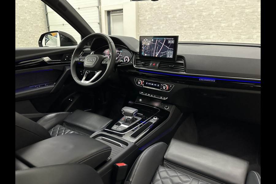Audi Q5 Sportback 300pk TFSI e S-Line Competition | #RS-Leder | Luchtvering | 360 Camera | Panorama | B&O | ACC | SQ5 Diffuser | Sfeerverlichting | Trekhaak | Stoelverwarming V+A | LED-Matrix | Keyless-Entry | Memory | Zonwering | Standkachel | Stuurverwarming | 21 inch | Black-Optic | Carplay |