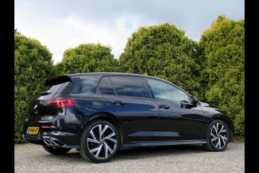 Volkswagen Golf 1.5 eTSI R-Line*Pano * Virt. cockpit * Sfeerverl. *