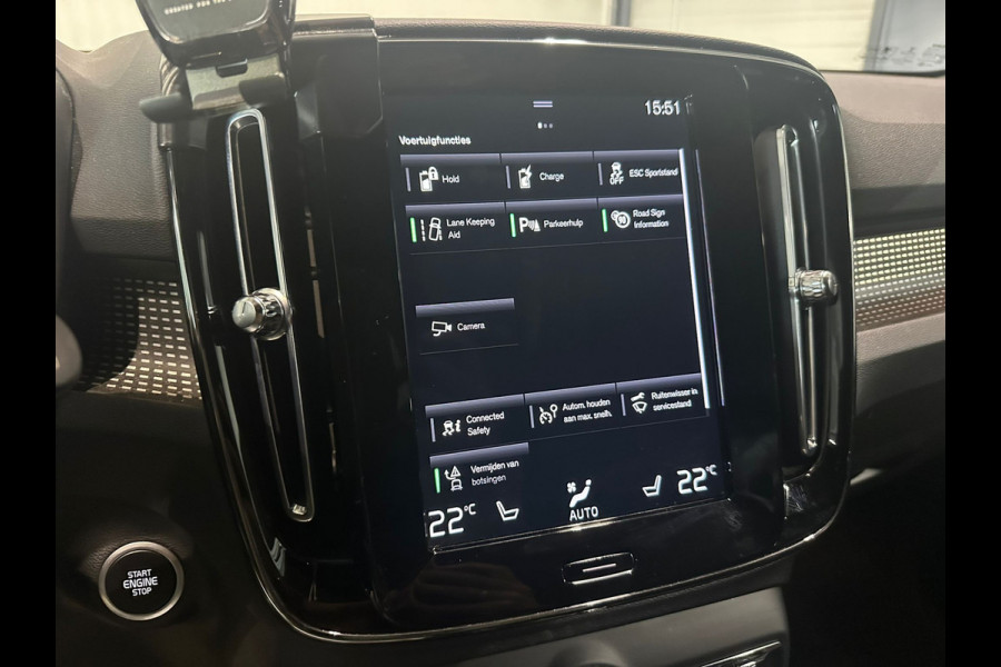 Volvo XC40 T5 Aut. Plug-in Hybrid R-Design Stoelverwarming Parkeercamera 262pk
