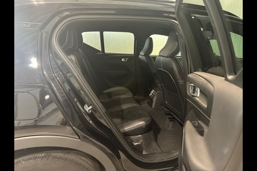 Volvo XC40 T5 Aut. Plug-in Hybrid R-Design Stoelverwarming Parkeercamera 262pk