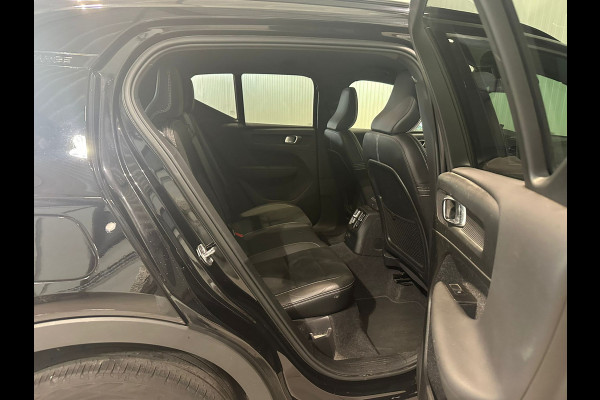 Volvo XC40 T5 Aut. Plug-in Hybrid R-Design Stoelverwarming Parkeercamera 262pk