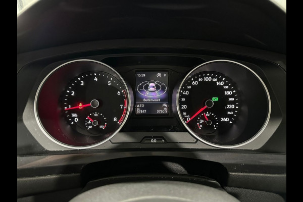 Volkswagen Tiguan Allspace 1.5 TSI Comfortline Business 7p. - Automaat - Pano/Schuifdak - Leder - Navi - Org.NL