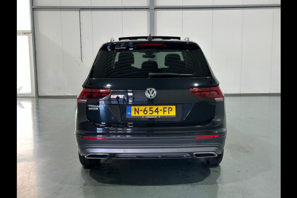 Volkswagen Tiguan Allspace 1.5 TSI Comfortline Business 7p. - Automaat - Pano/Schuifdak - Leder - Navi - Org.NL