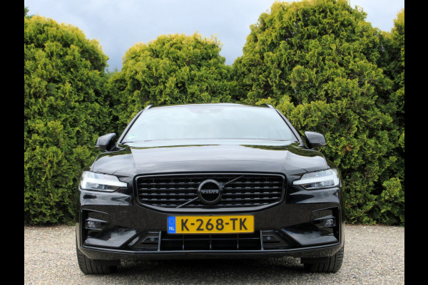 Volvo V60 2.0 B3 R-Design Automaat * Pano * Trekhaak *