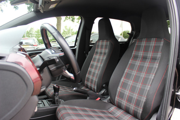 Volkswagen up! 1.0 TSI GTI / Navi by App / DAB / Parkeerhulp achter / Stoelverwarming / Cruise Control