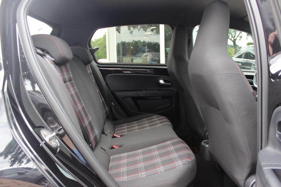 Volkswagen up! 1.0 TSI GTI / Navi by App / DAB / Parkeerhulp achter / Stoelverwarming / Cruise Control