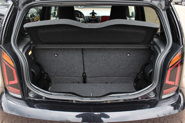 Volkswagen up! 1.0 TSI GTI / Navi by App / DAB / Parkeerhulp achter / Stoelverwarming / Cruise Control